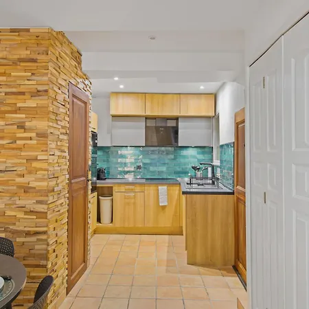 شقة T2 Renove - Centre Historique Hyères