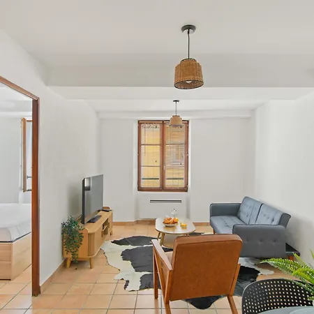 T2 Renove - Centre Historique *