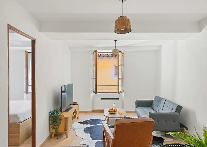 T2 Renove - Centre Historique * Hyères