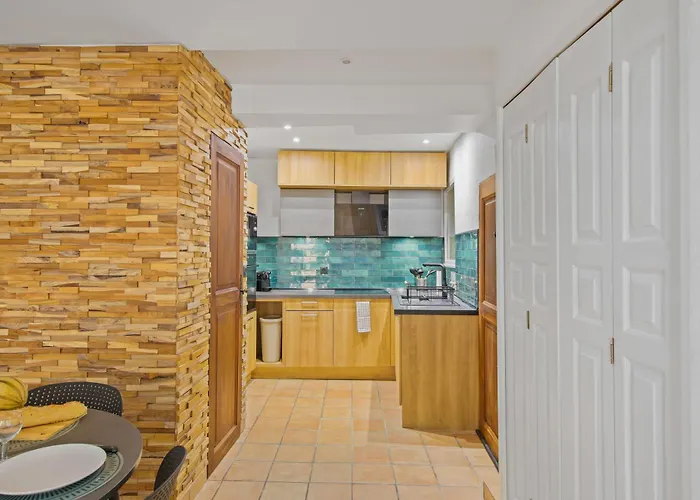 شقة T2 Renove - Centre Historique Hyères